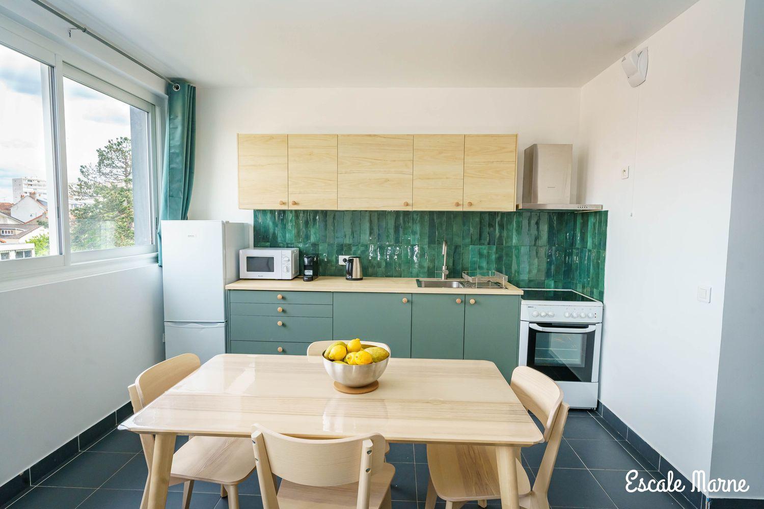 Appartement Parking Rue Gratuit - 20 Pour Cent Sur Escale-marne,fr - De 1 A 10 Personnes - Vue Panoramique, Lave Linge, 10mn Metro 8, Rer A - Garde A Bagage Gratuite 24-7 - 2eme Etage Maisons-Alfort