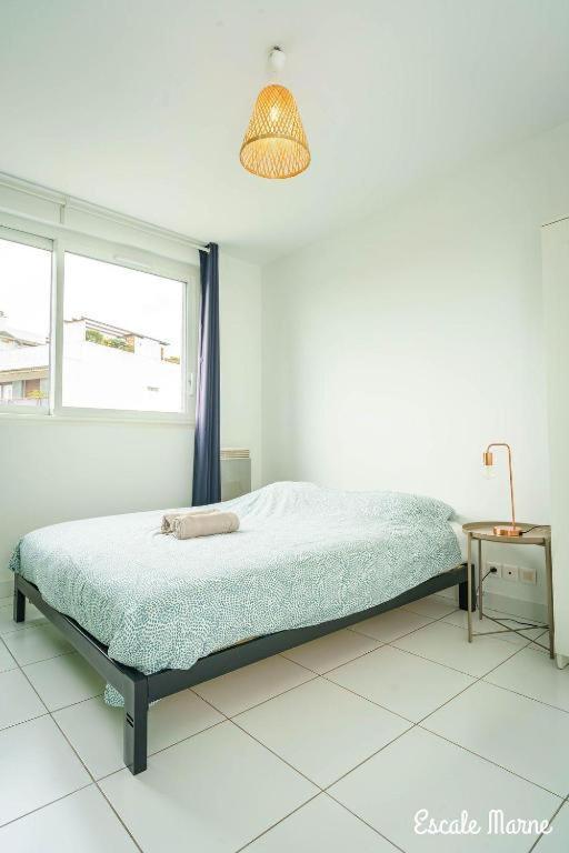 Appartement Parking Rue Gratuit - 20 Pour Cent Sur Escale-marne,fr - De 1 A 10 Personnes - Vue Panoramique, Lave Linge, 10mn Metro 8, Rer A - Garde A Bagage Gratuite 24-7 - 2eme Etage