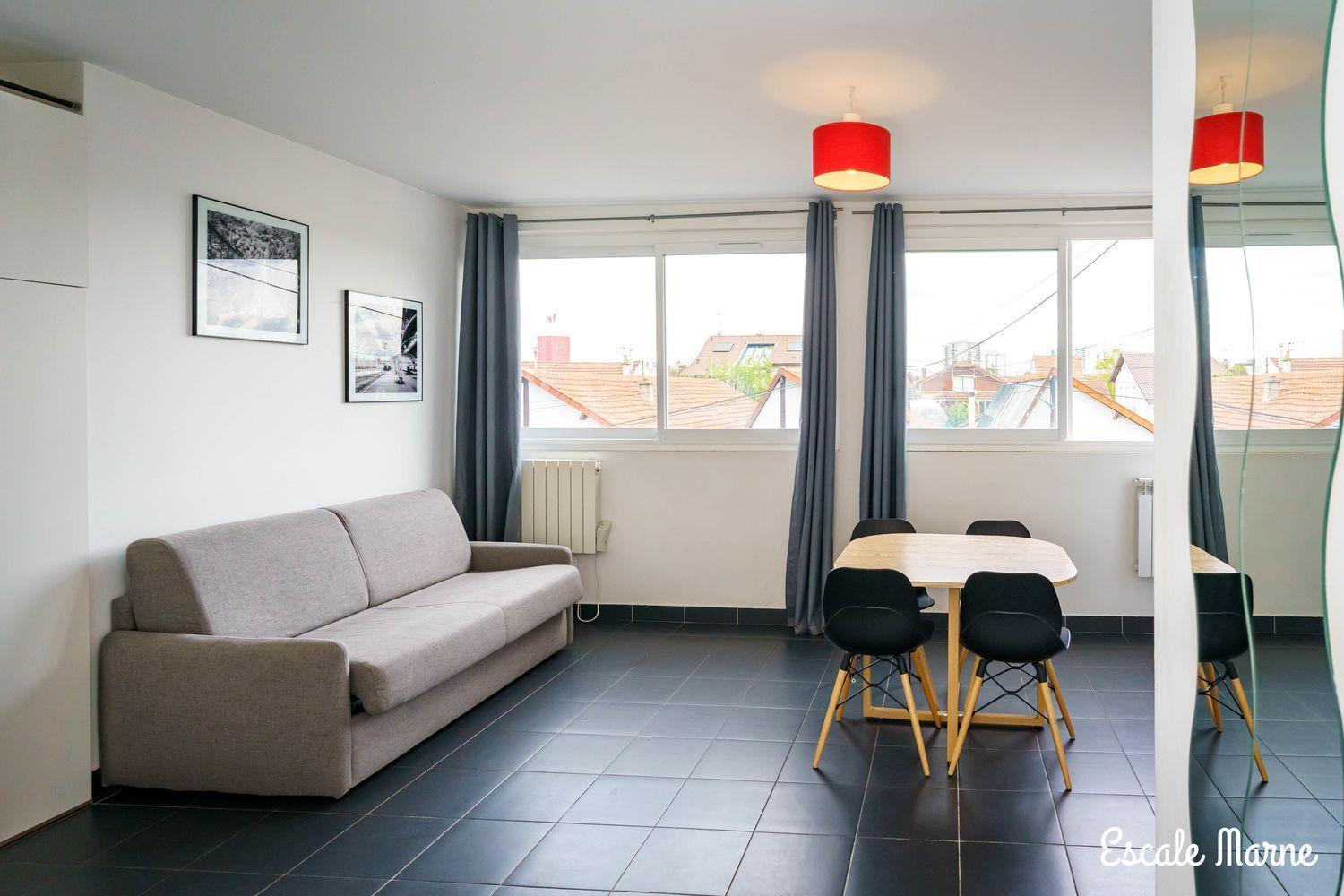 Parking Rue Gratuit - 20 Pour Cent Sur Escale-marne,fr - De 1 A 10 Personnes - Vue Panoramique, Lave Linge, 10mn Metro 8, Rer A - Garde A Bagage Gratuite 24-7 - 2eme Etage *