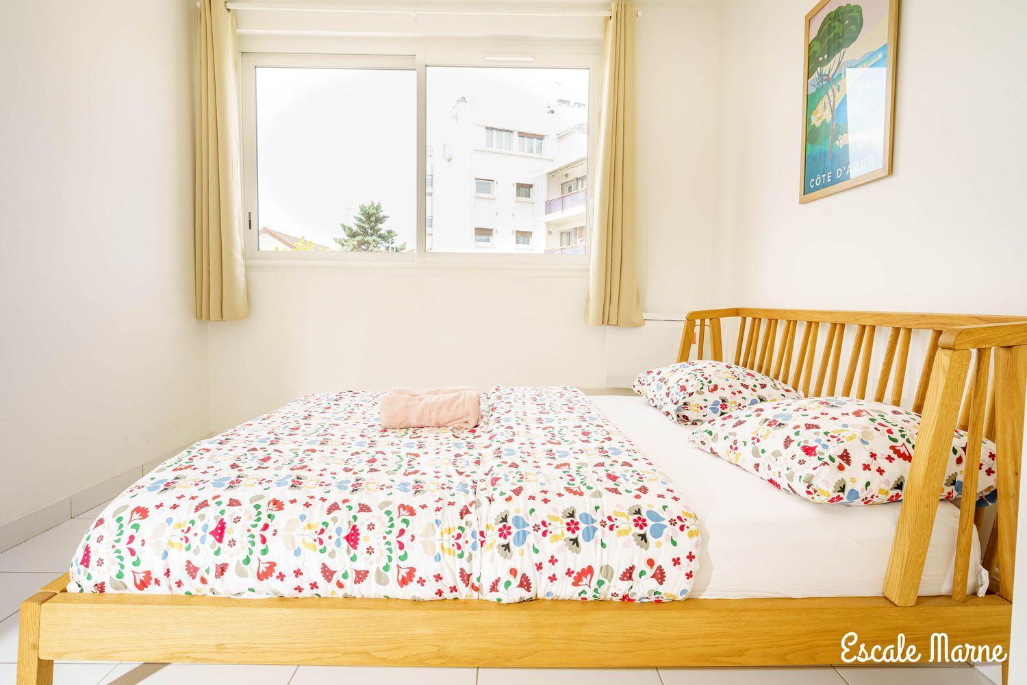 Escale-marne Fr - 202 - Free Parking - Free Luggage Storage - Equipped - Linen Included - Washing Machine - 10mn Walk Metro 8 - Rer A - Panoramic View - From 1 To 14 Guests Apartment Maisons-Alfort